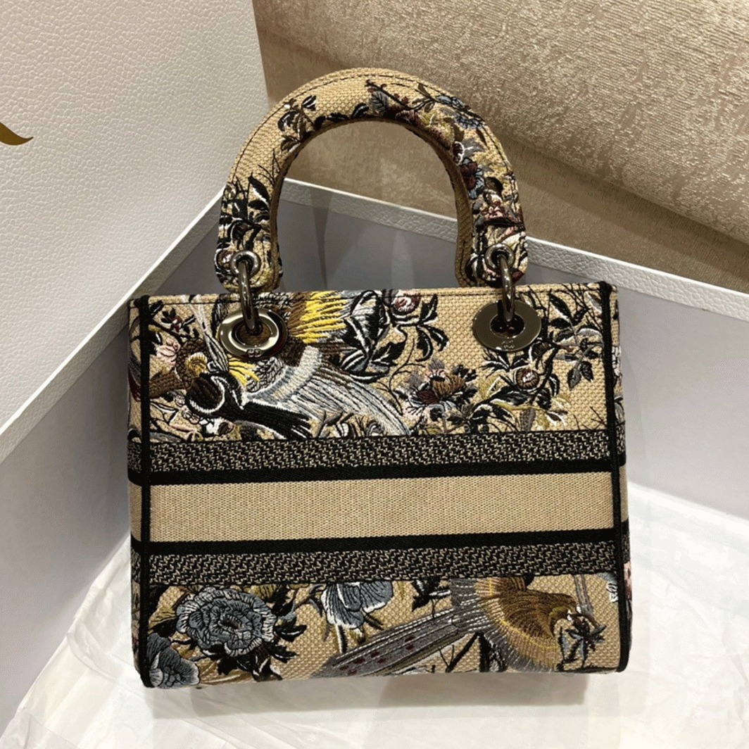 D10r Lady D-Lite Medium Bag Fake in Beige Jardin d Hiver Embroidery