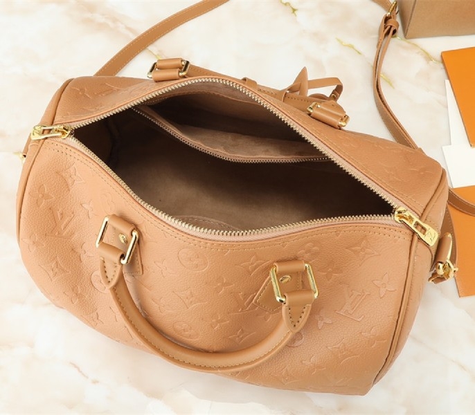 L0vis Vvtt0n Monogram Empreinte Speedy Soft 30 Handbag In Arizona Beige
