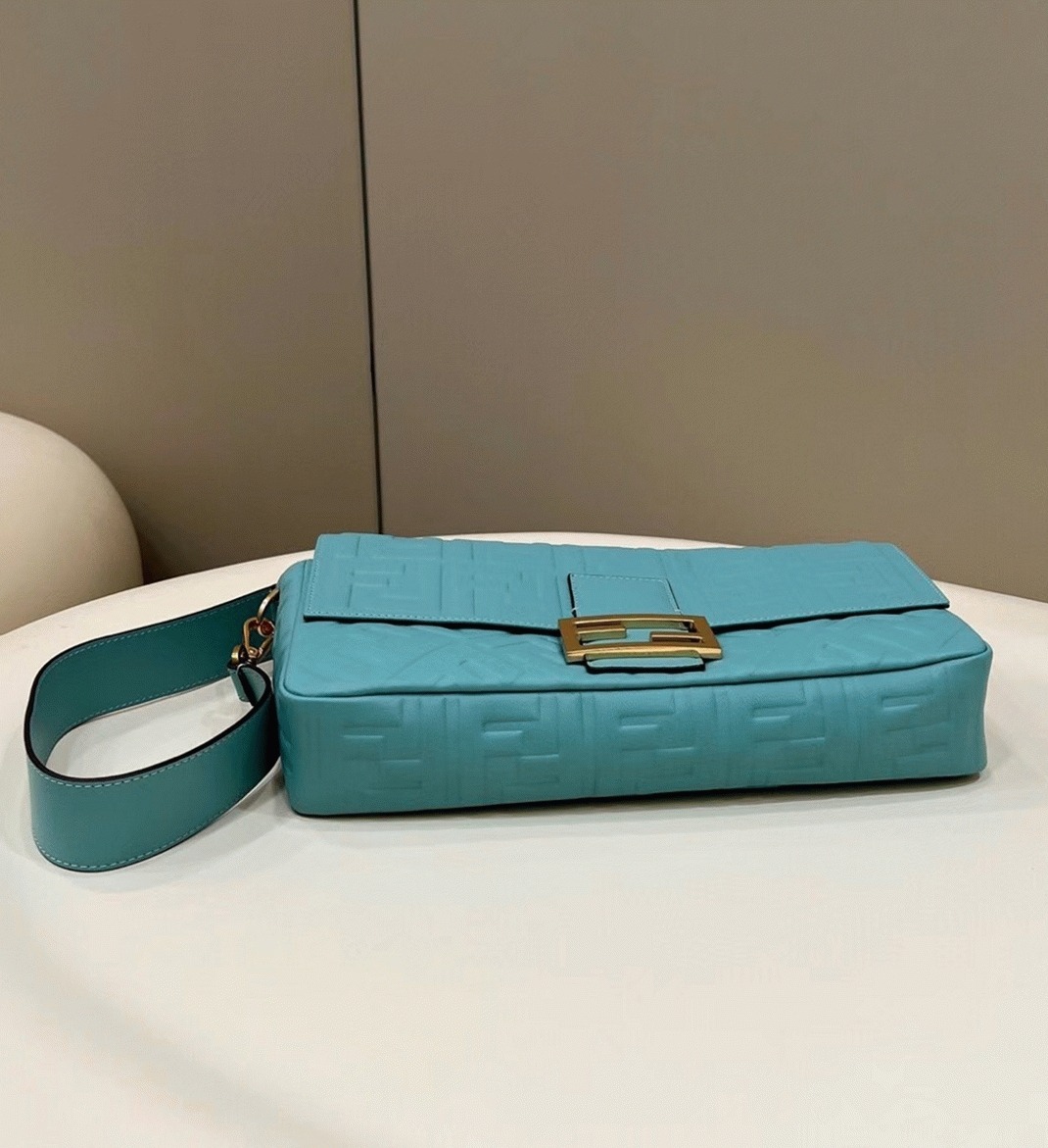 Top Quality Replica F**di Large Baguette Bag In Blue FF