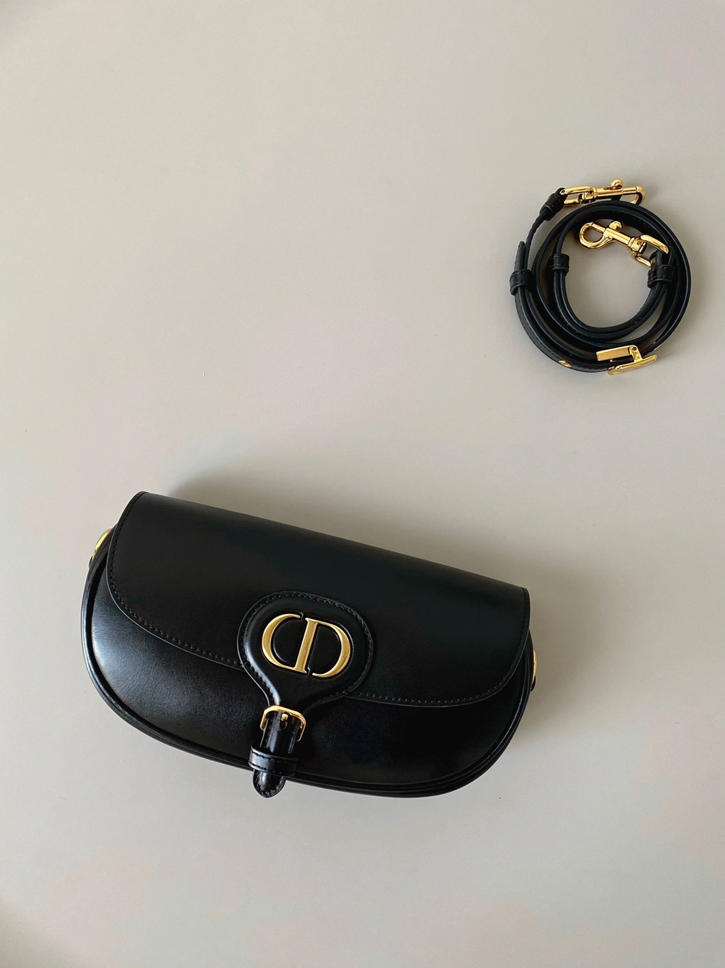 D10r Bobby East-West Bag Imitation in Black