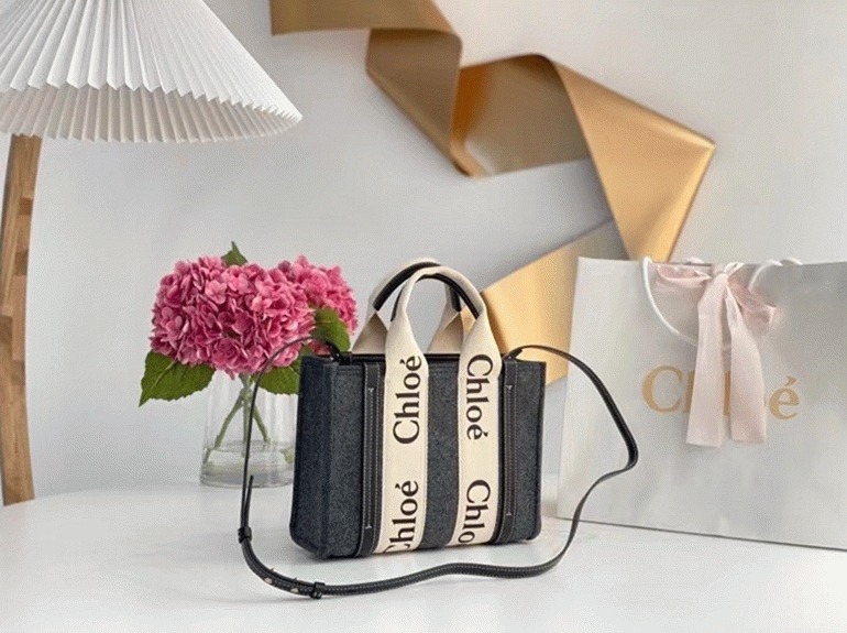 top quality knockoff previous previous Ch10e small woody tote bag in grey felt