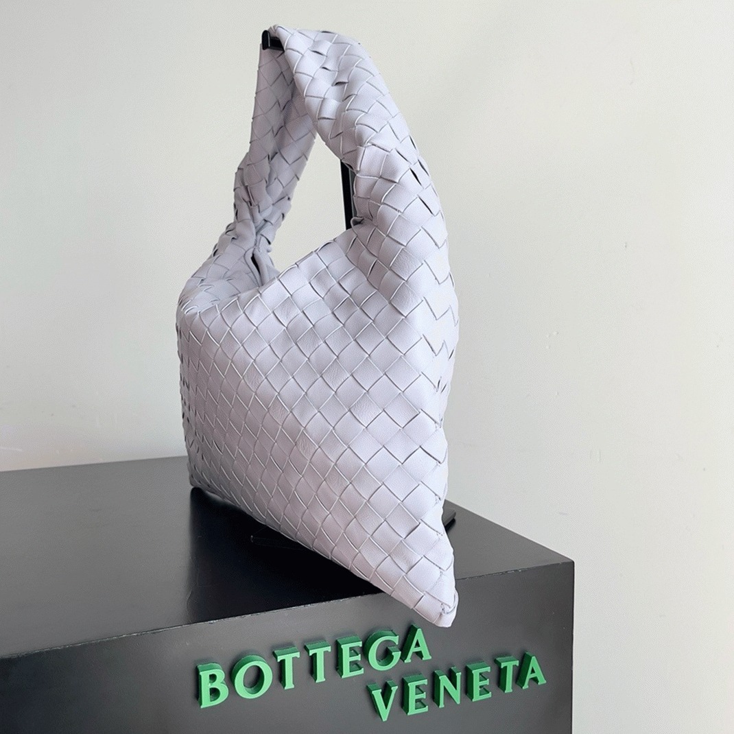 Fake B0tt*ga Ven*ta Small Hop Bag Oyster