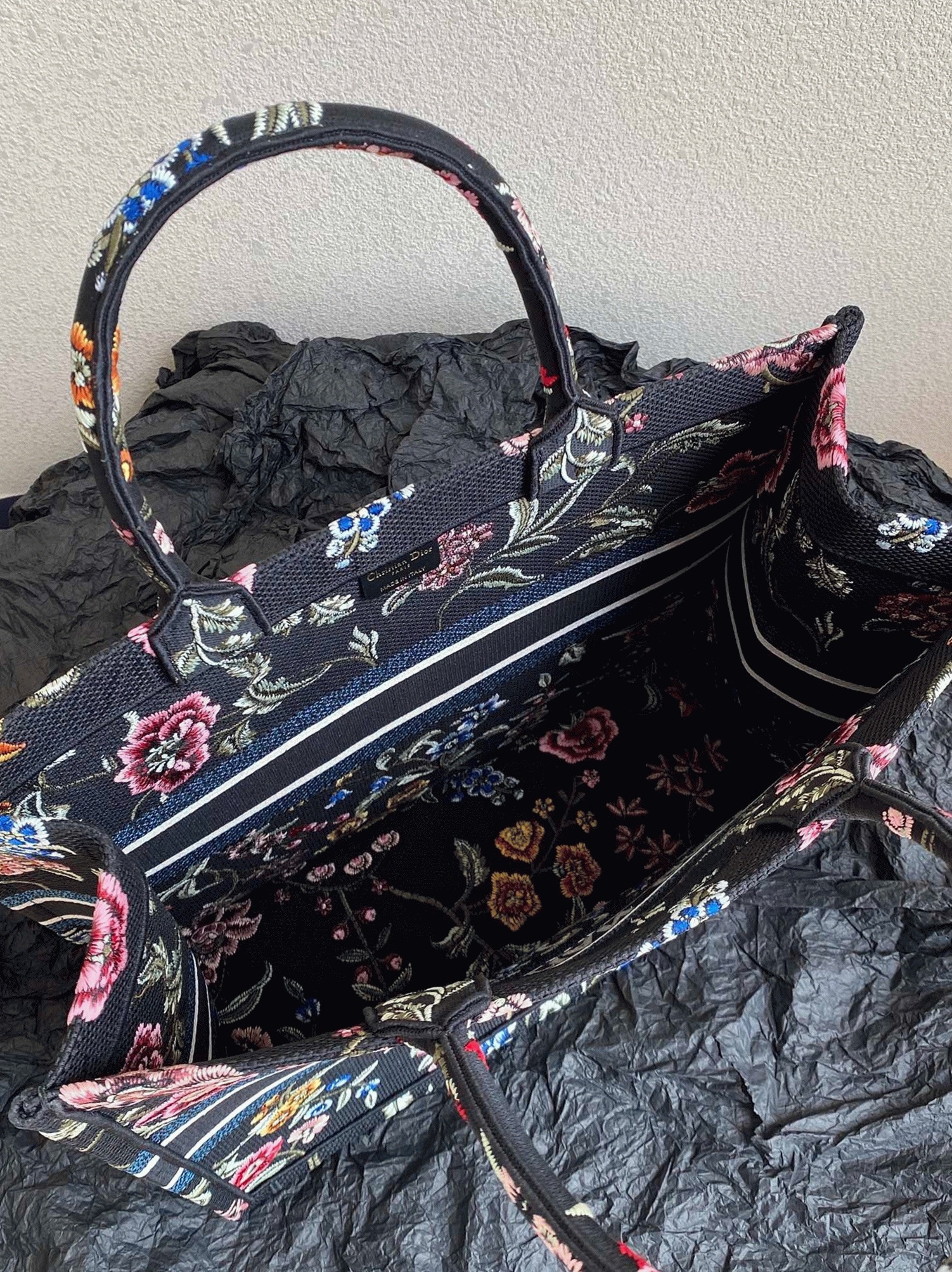 D10r Large Book Tote Bag Fake in Black D10r Petites Fleurs Embroidery