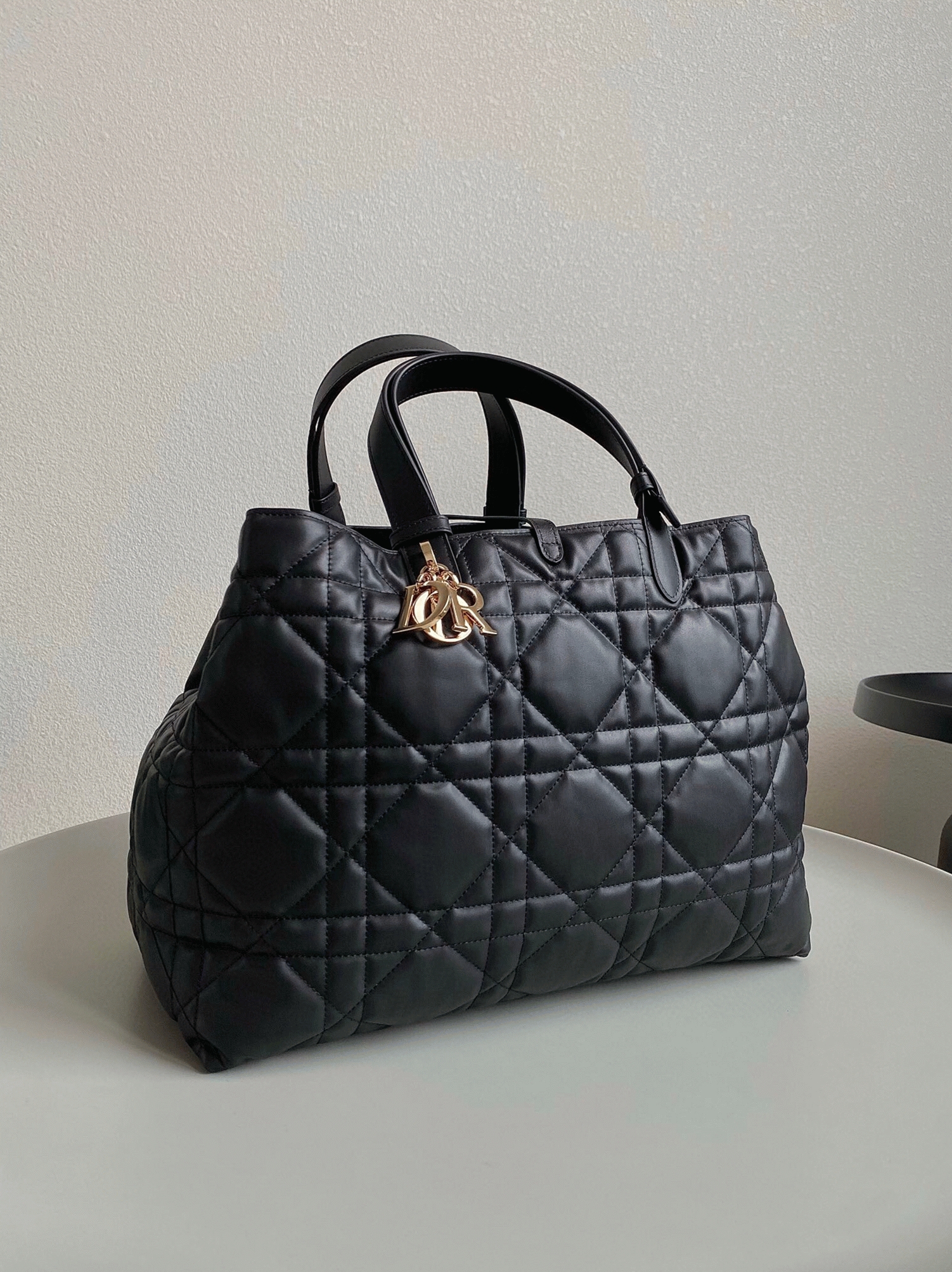 D10r Toujours Large Bag Replica in Black Macrocannage Calfskin