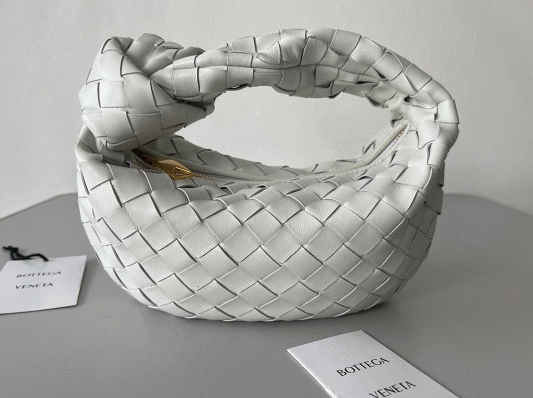 Fake B0tt*ga Ven*ta BV Jodie Mini Bag White