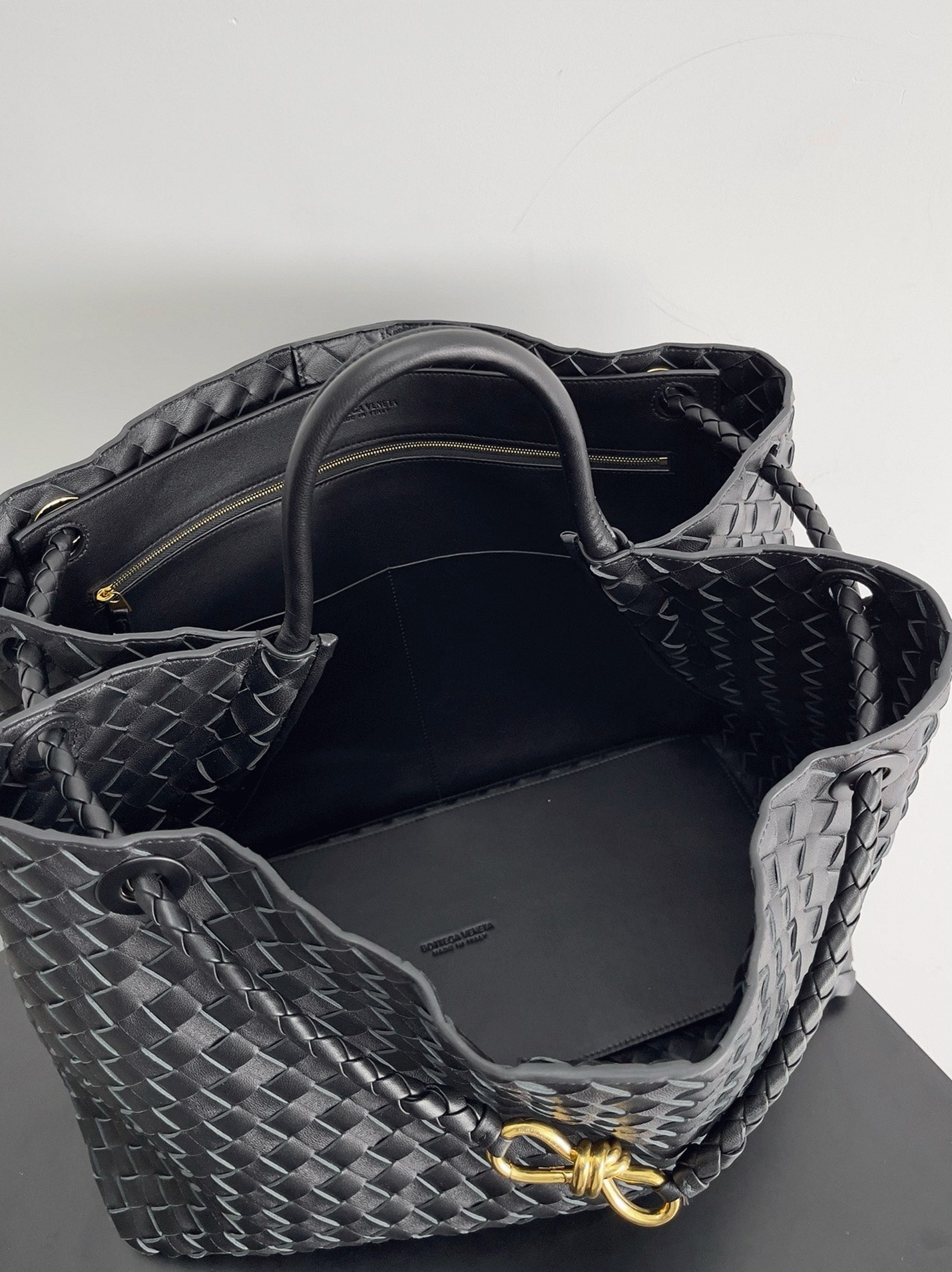 Replica B0tt*ga Ven*ta Large Andiamo Bag Black