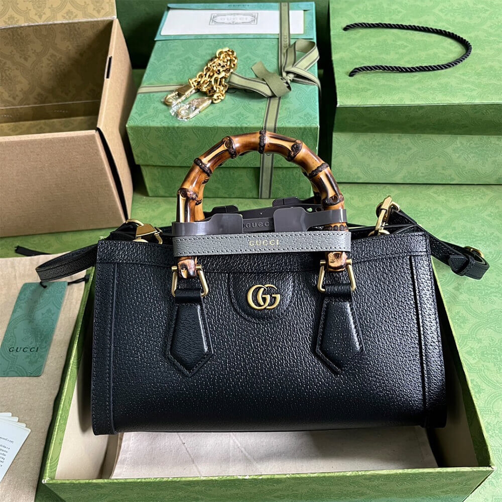 Gvc*1 DIANA SMALL SHOULDER BAG