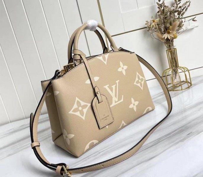 L0vis Vvtt0n Bicolor Monogram Empreinte Leather Petit Palais Handbag In Tourterelle Gray And Cream