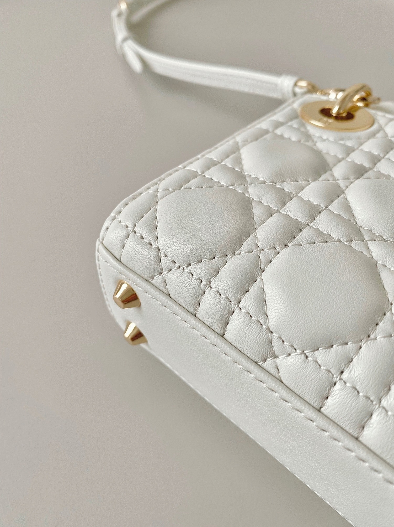 D10r Lady D10r Micro Bag Knockoff in White Cannage Lambskin