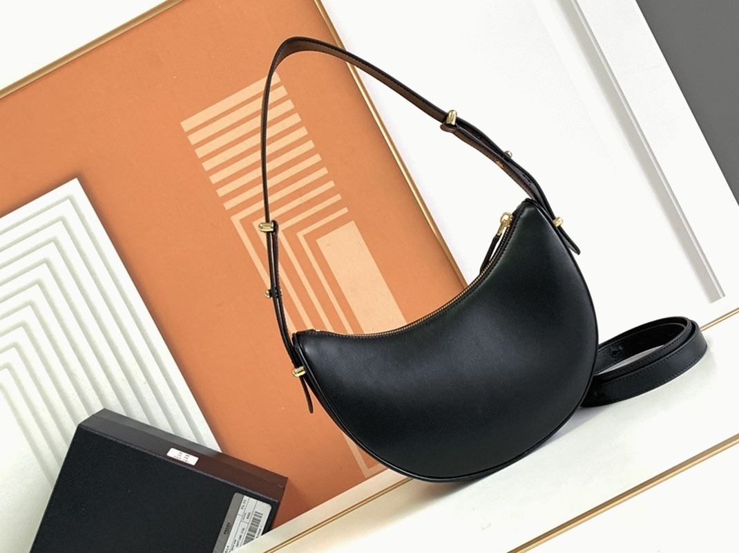 Black Pra*a Arque Shoulder Bag Replica