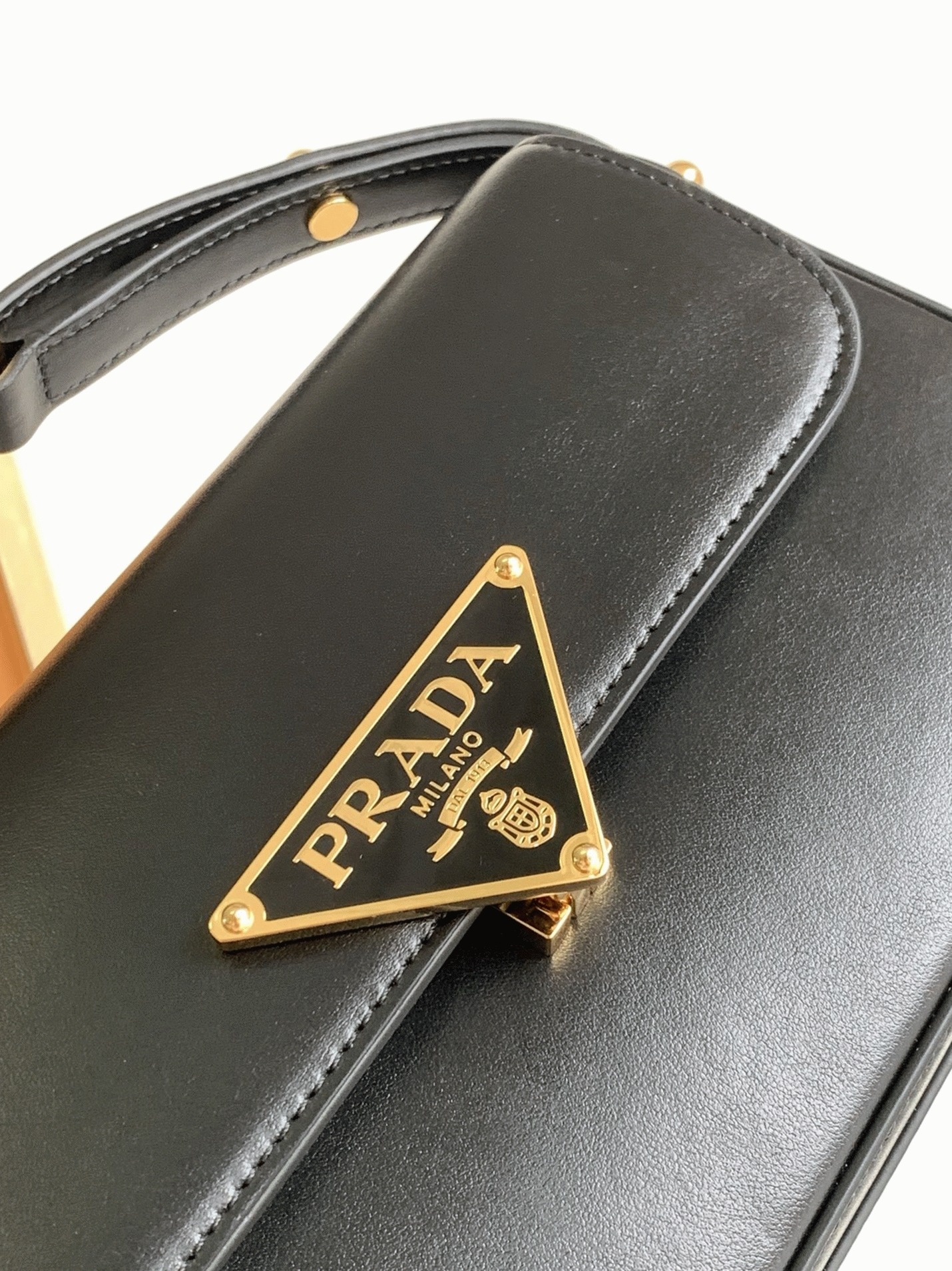 Pra*a Shoulder Bag Replica in Black