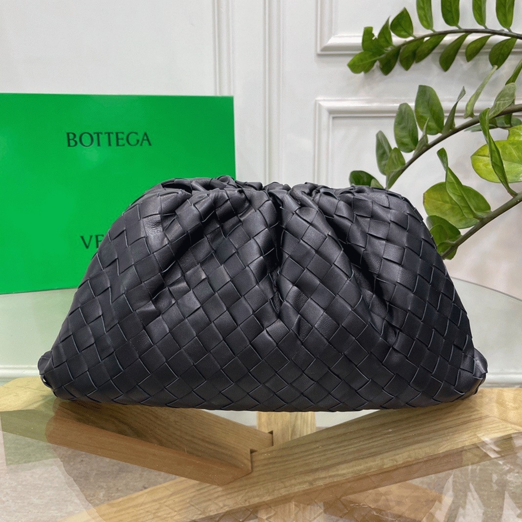 Replica B0tt*ga Ven*ta Large Pouch Clutch Bag Black