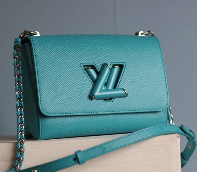 L0vis Vvtt0n Epi Leather Twist MM Bag In Celestial Blue