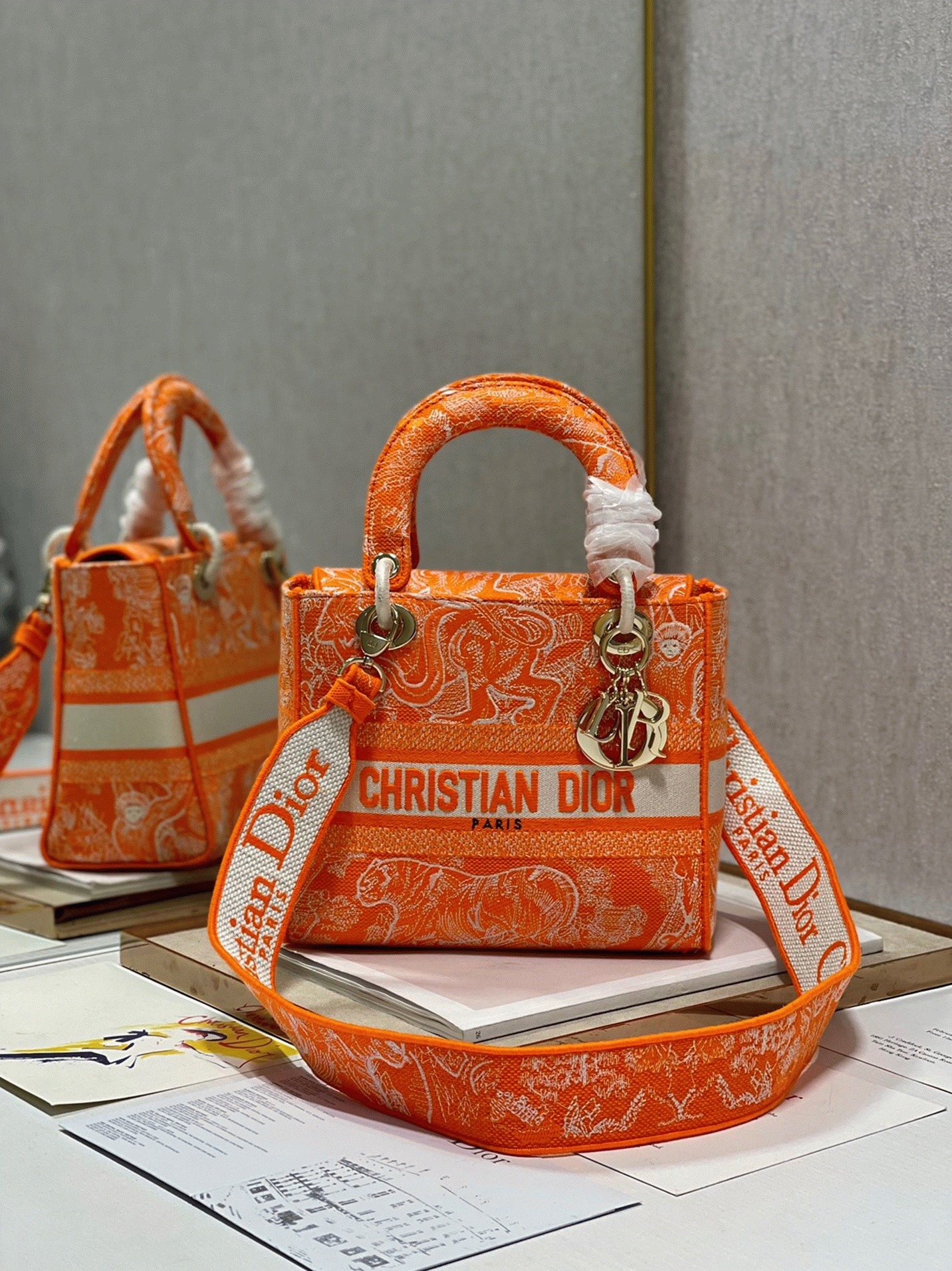 D10r Lady D-Lite Medium Bag Fake in Fluorescent Orange Toile de Jouy Reverse Embroidery