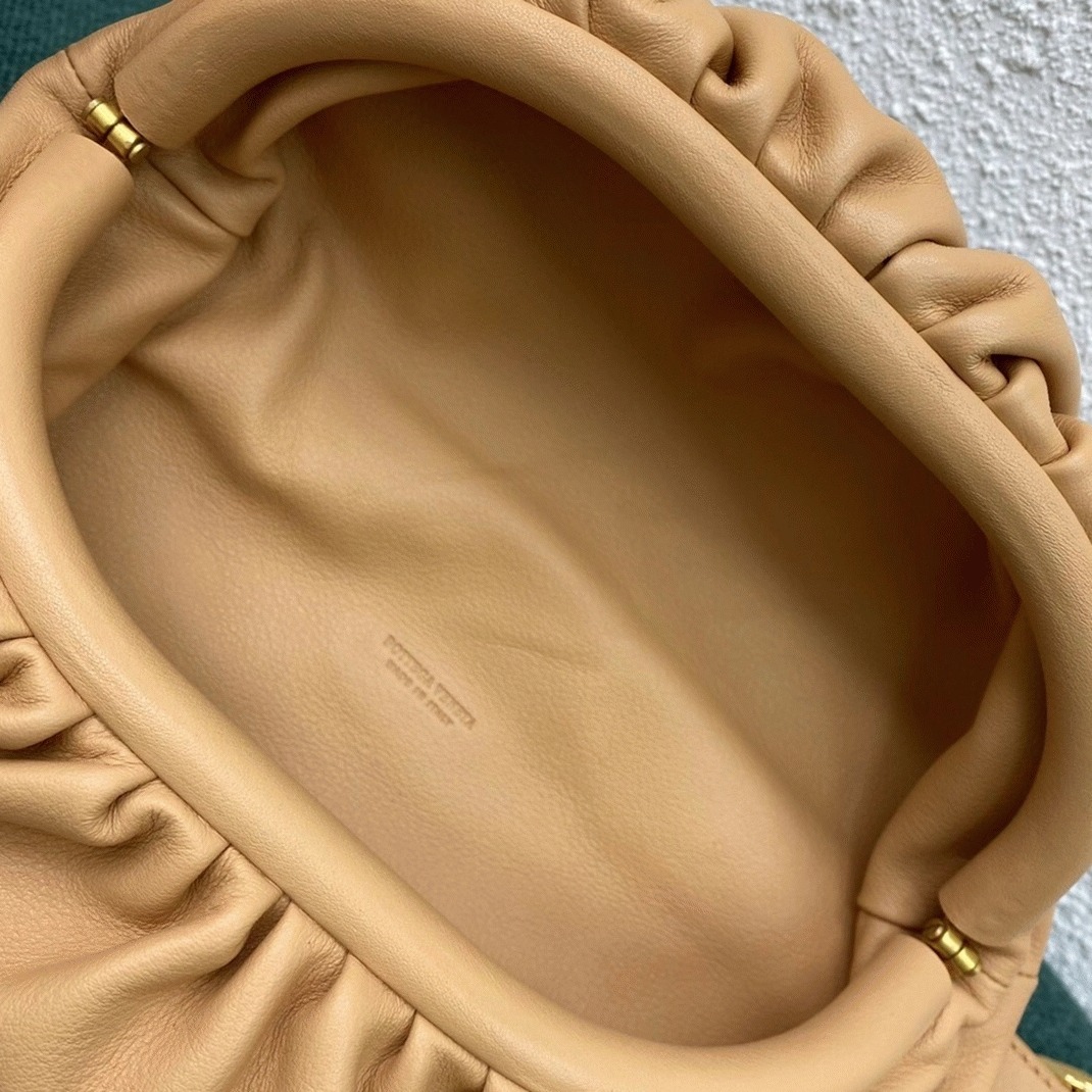 Fake B0tt*ga Ven*ta The Pouch Belt Bag Almond
