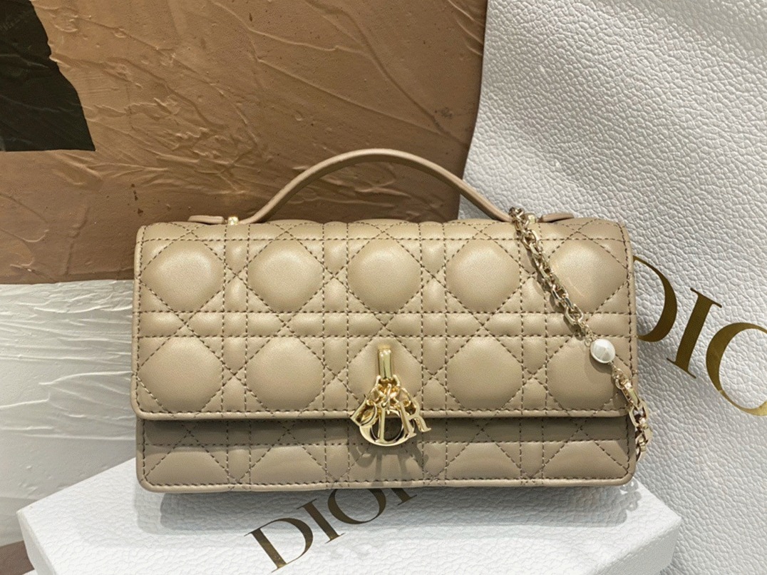 D10r Miss D10r Mini Bag Replica in Beige Cannage Lambskin