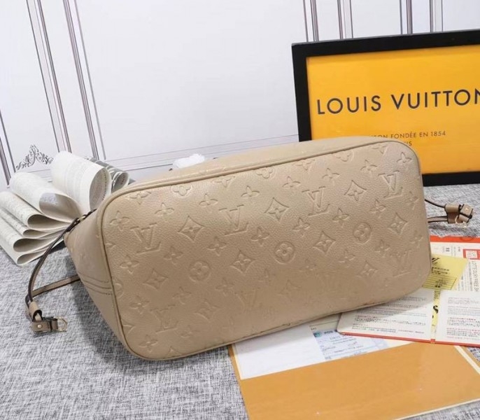 L0vis Vvtt0n Monogram Empreinte Neverfull MM Tote In Beige