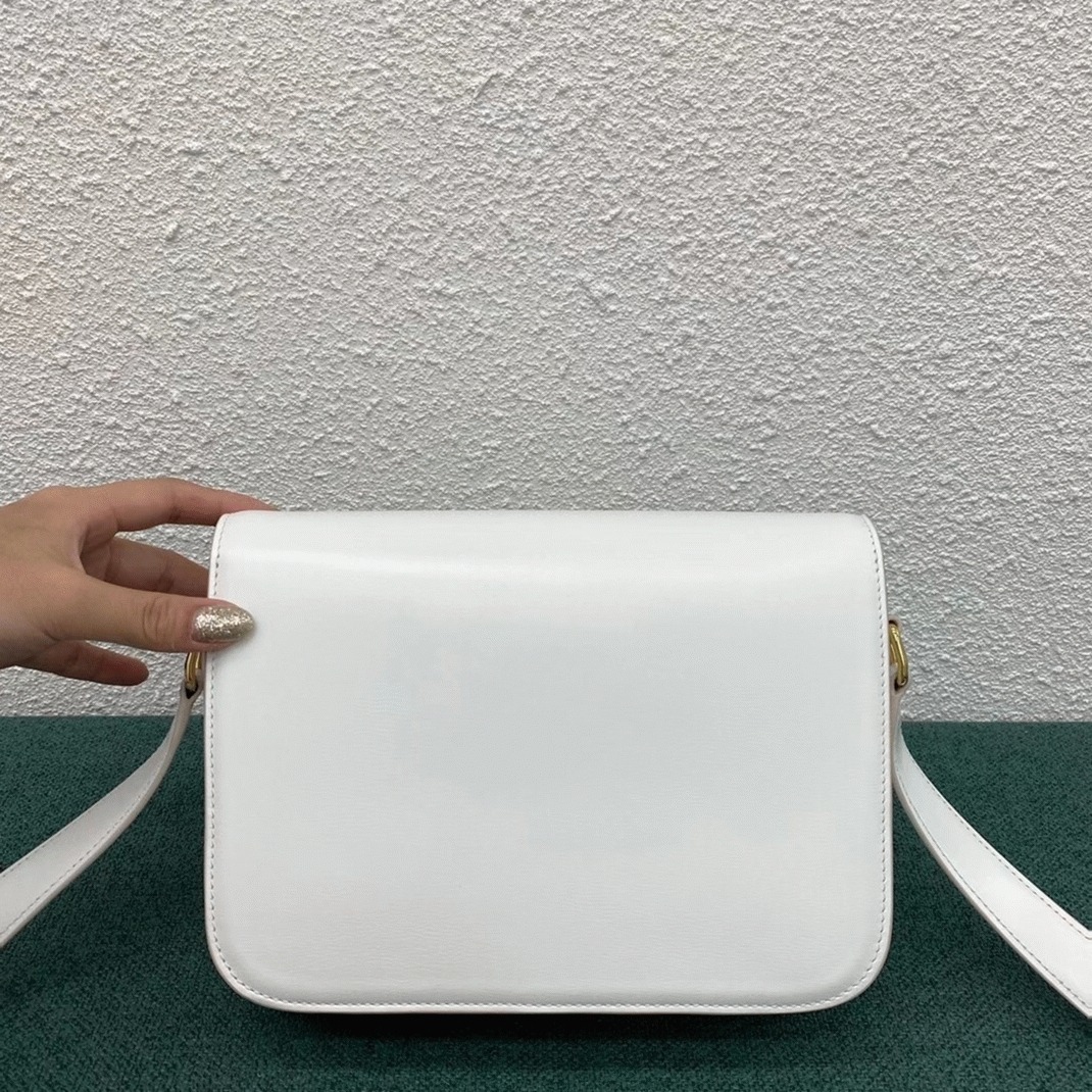 Top Quality Replica Ce1i*e Triomphe Medium Bag In White